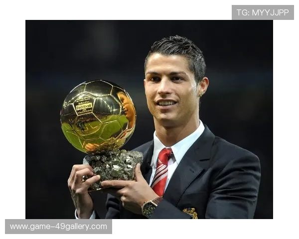 足球球星奇克斯简介及其职业生涯的辉煌与挑战